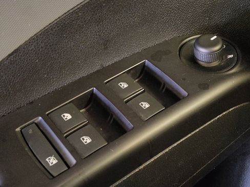 Used 2019 Chevrolet Sonic LT image 27