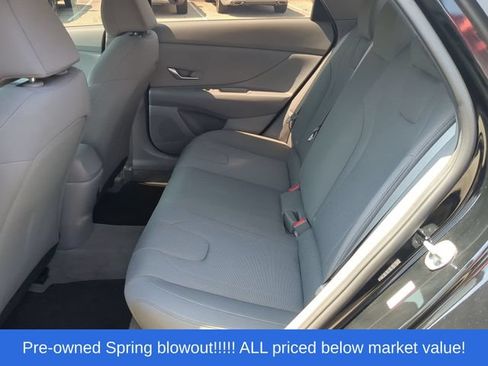 Used 2023 Hyundai Elantra SE FWD image 34