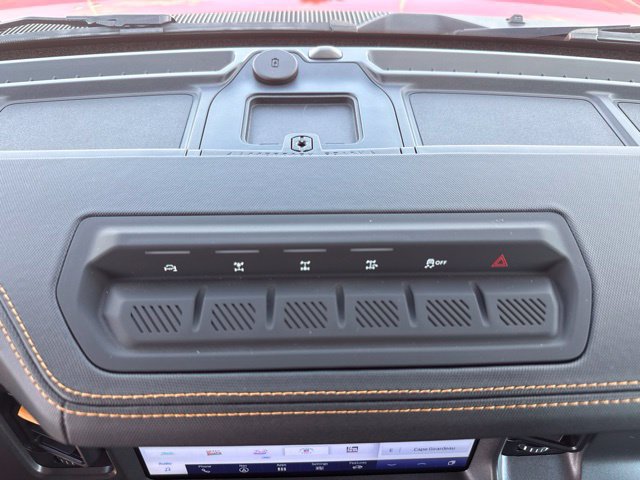 Used 2024 Ford Bronco Badlands w/ Sasquatch Package AWD/4WD image 14