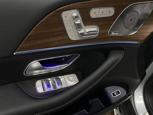 New 2026 Mercedes-Benz GLS 450 4MATIC image 35