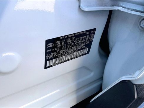 Used 2023 Subaru Ascent Premium w/ Convenience Package image 18