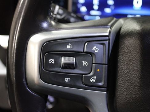 Used 2022 Chevrolet Silverado 1500 LT AWD/4WD image 35