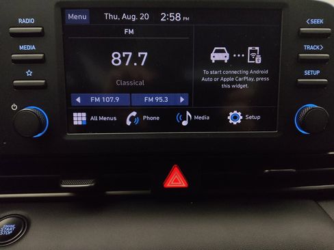 Used 2025 Hyundai Elantra Sport FWD image 25