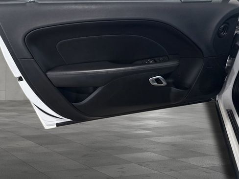 Used 2019 Dodge Challenger R/T Scat Pack w/ Shaker Package image 22