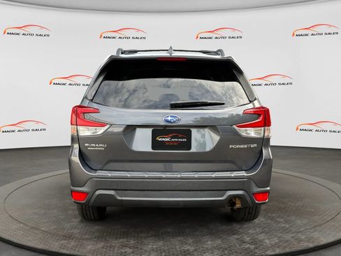 Used 2020 Subaru Forester Premium AWD/4WD image 9