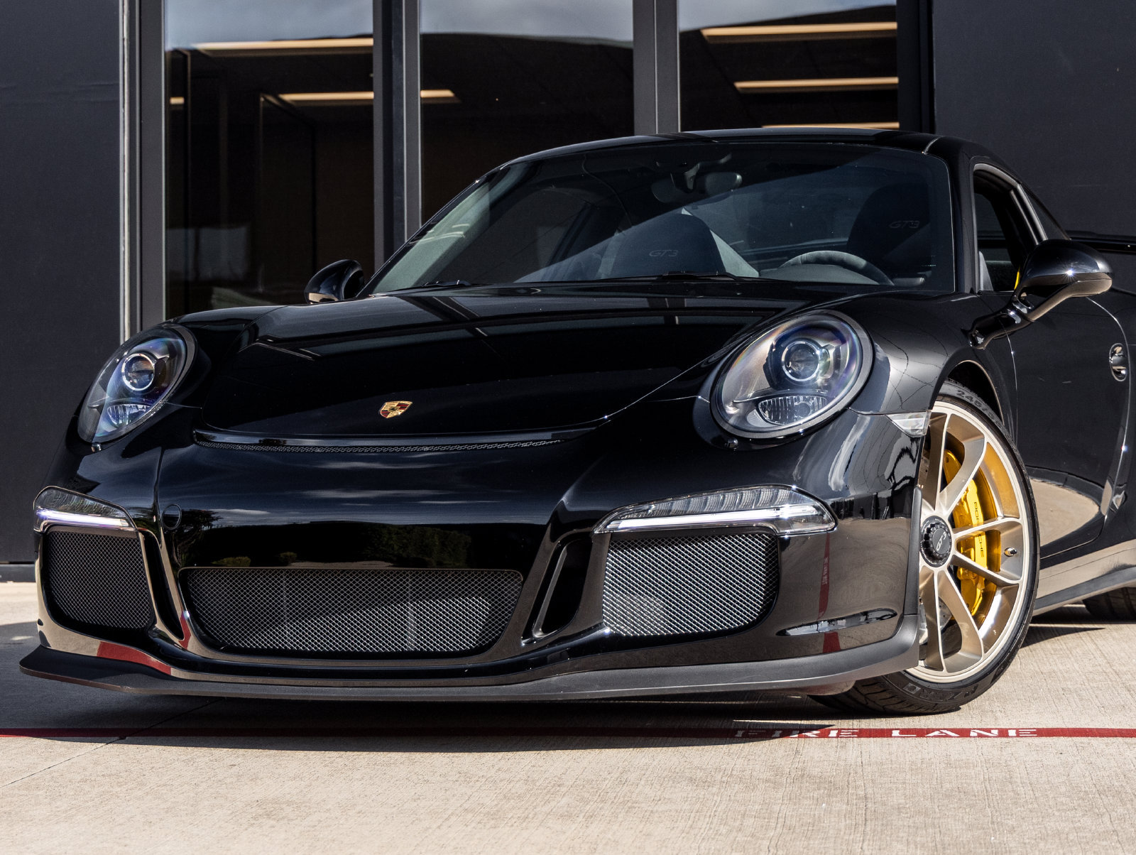 Used 2015 Porsche 911 GT3 RWD image 7