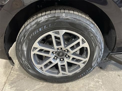 New 2025 Ford Expedition Active image 23