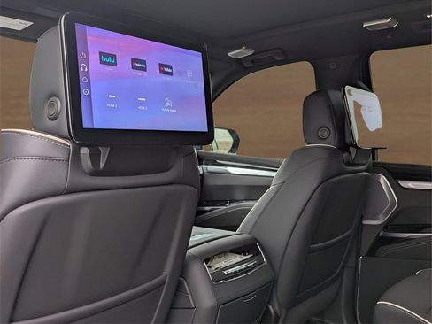 Used 2025 Cadillac Escalade Sport w/ Touring Package image 38