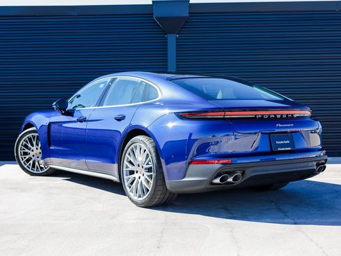 New 2026 Porsche Panamera image 3