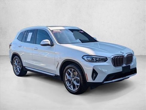 Used 2024 BMW X3 sDrive30i image 3