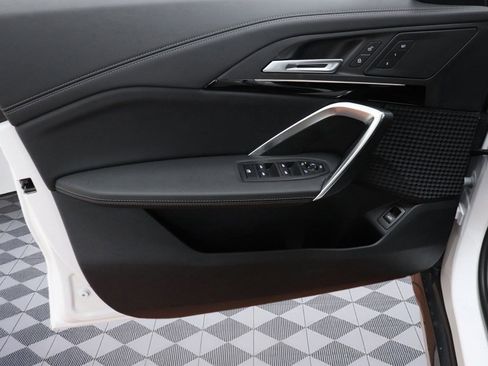 Used 2025 BMW X1 xDrive28i w/ Technology Package image 7