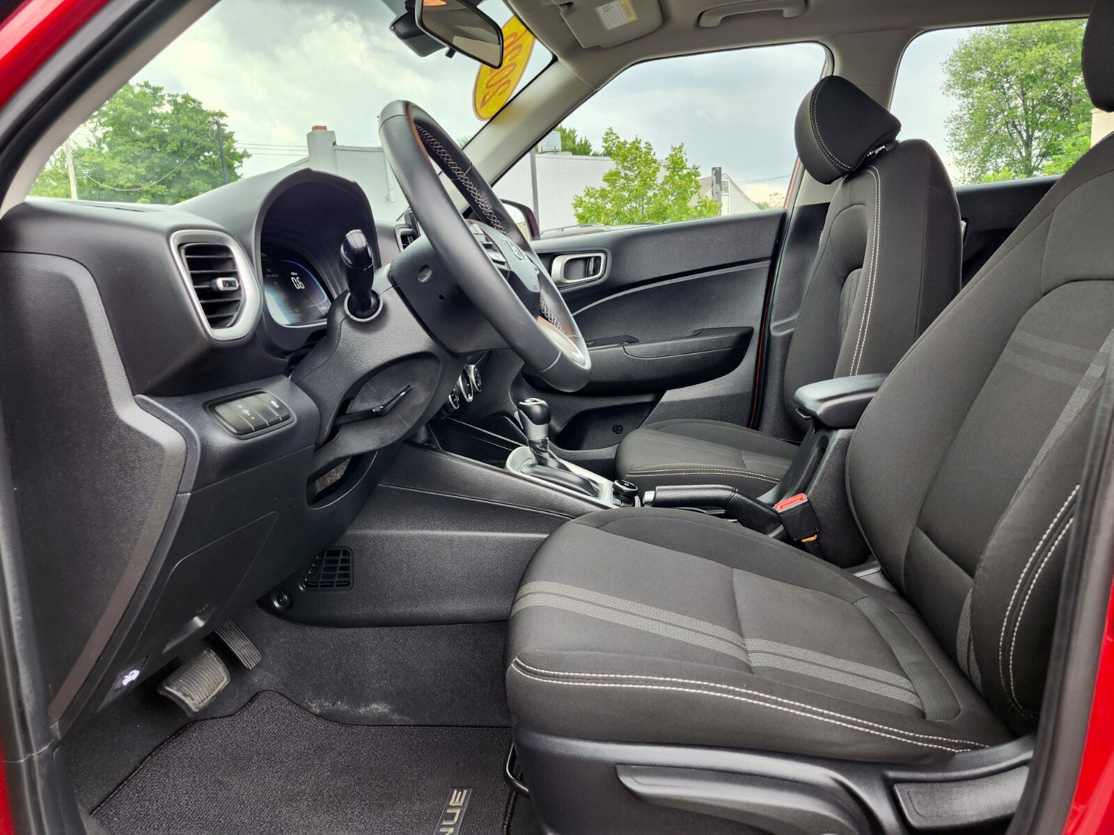 Certified 2026 Hyundai Venue SEL FWD image 18