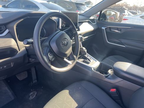 Used 2024 Toyota RAV4 XLE image 9