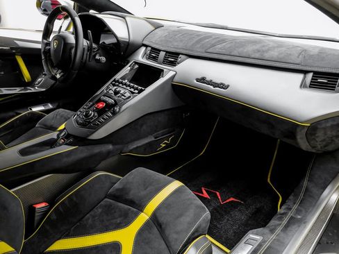 Used 2017 Lamborghini Aventador LP 750-4 Superveloce AWD/4WD image 12