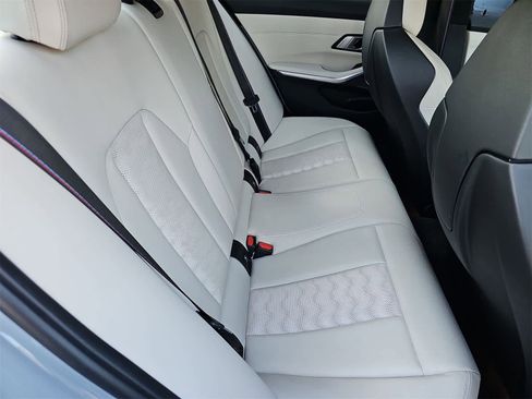 Used 2023 BMW M3 Competition w/ Parking Assistance Package image 17