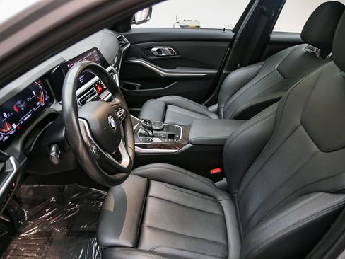 Used 2019 BMW 330i Sedan w/ Convenience Package RWD image 19