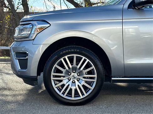 Used 2024 Ford Expedition Max Limited image 5