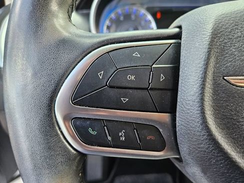Used 2019 Chrysler 300 Touring L w/ Quick Order Package 22F RWD image 26