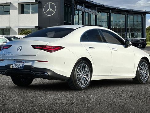 Used 2025 Mercedes-Benz CLA 250 image 4
