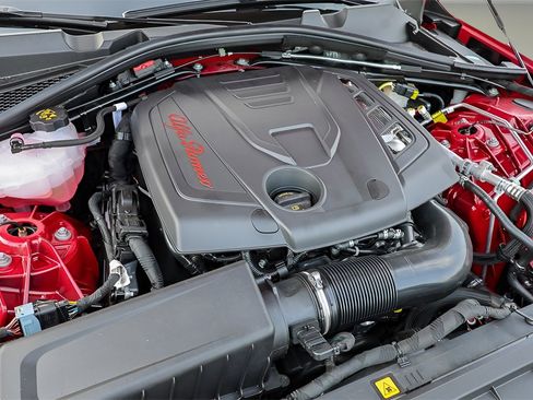 New 2025 Alfa Romeo Giulia Intensa w/ Driving Assist Package image 27