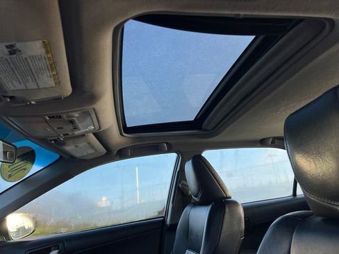 Used 2012 Toyota Camry L image 26