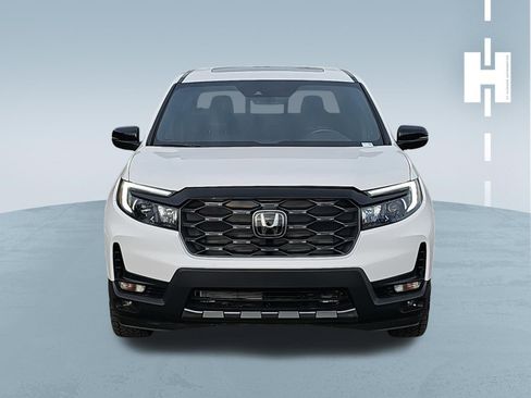 Used 2025 Honda Ridgeline TrailSport image 2