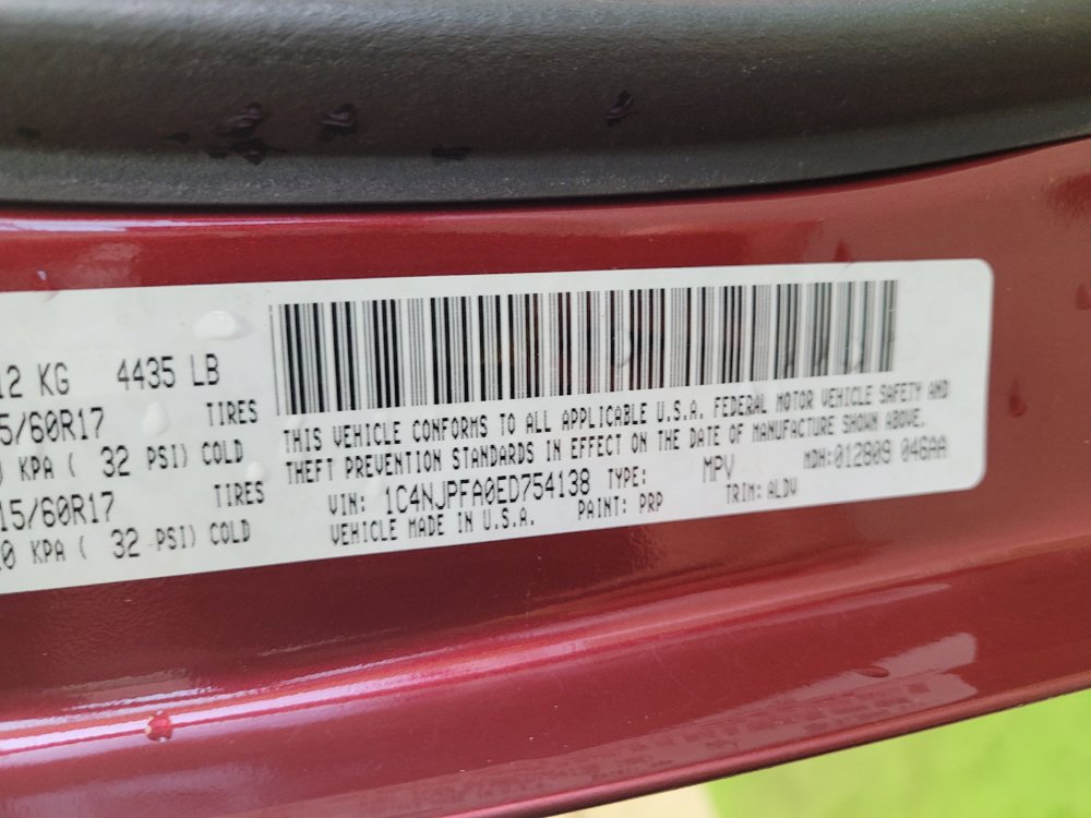 Used 2014 Jeep Patriot High Altitude FWD image 33