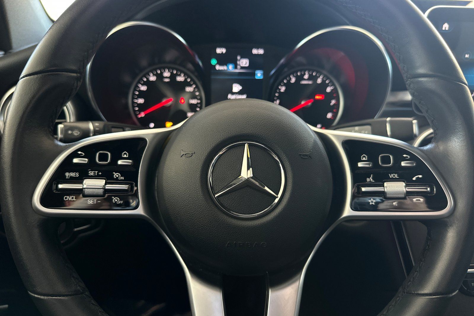 Used 2022 Mercedes-Benz GLC 300 image 22