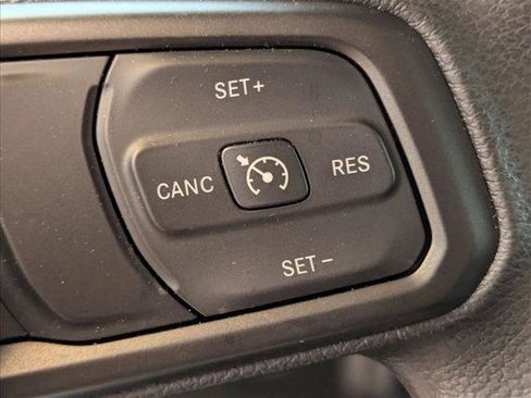 Used 2023 Jeep Wrangler Sport AWD/4WD image 15