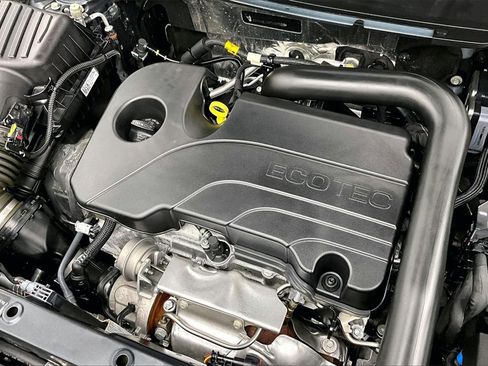 Used 2023 Chevrolet Equinox RS w/ RS Leather Package image 34