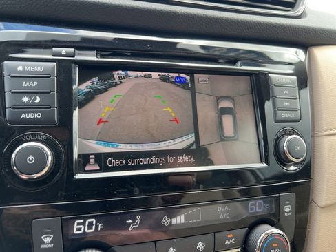 Used 2019 Nissan Rogue SV w/ Premium Package AWD/4WD image 14
