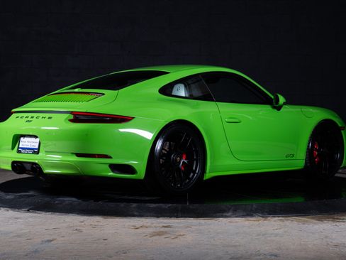 Used 2018 Porsche 911 Carrera GTS RWD image 3