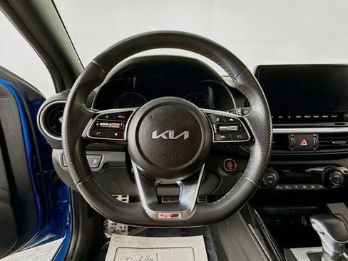 Used 2023 Kia Forte GT-Line image 11