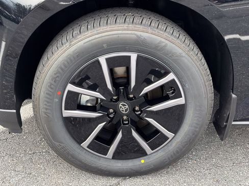 New 2026 Toyota bZ FWD image 8