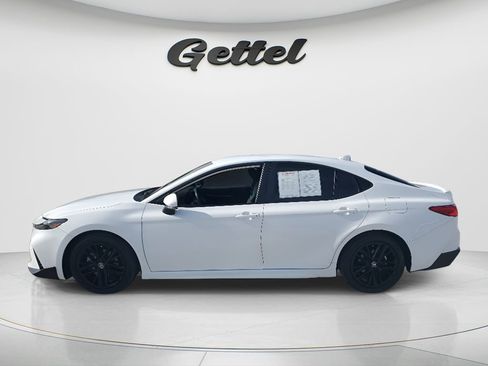Certified 2025 Toyota Camry SE FWD image 8