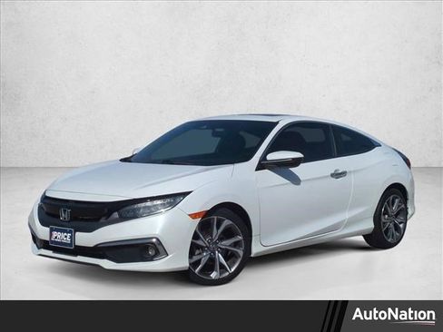 Used 2019 Honda Civic Touring image 1