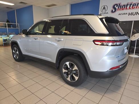 Used 2024 Jeep Grand Cherokee Limited 4xe AWD/4WD image 6