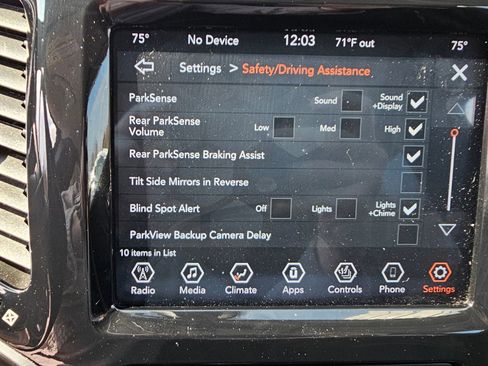 Used 2020 Jeep Cherokee Limited image 34