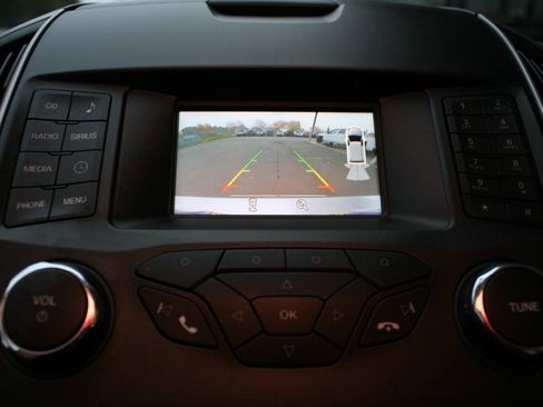 Used 2018 Ford Edge SEL image 12