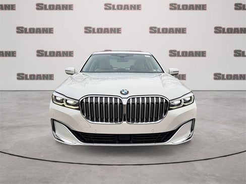 Used 2020 BMW 750i xDrive w/ Executive Package image 8