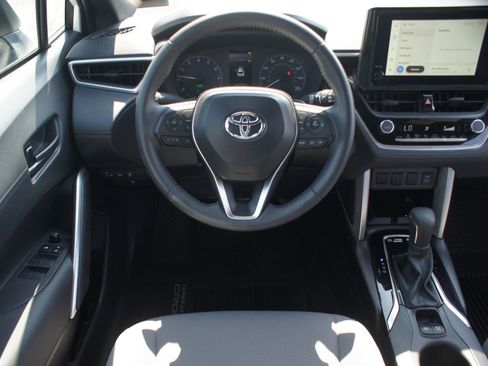 Used 2024 Toyota Corolla Cross AWD Hybrid image 5