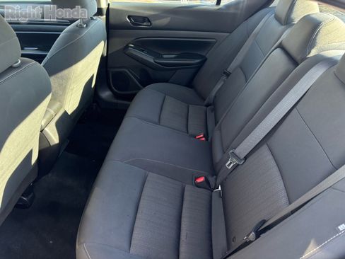 Used 2024 Nissan Altima 2.5 S image 14