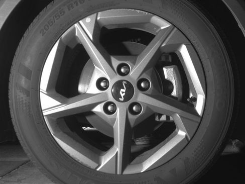 Used 2025 Kia K4 LXS image 13