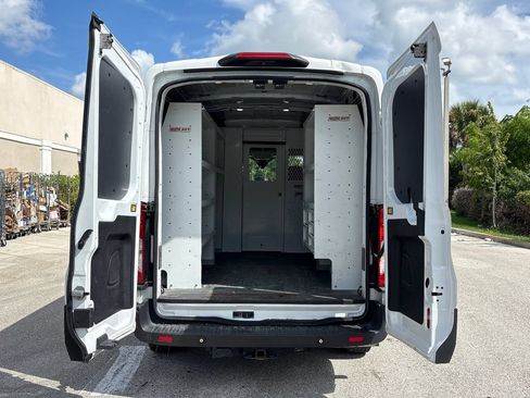 Used 2020 Ford Transit 250 Medium Roof RWD image 28