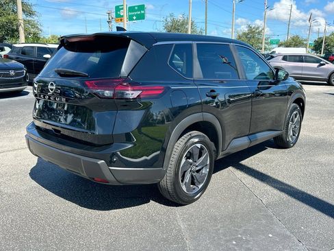 Used 2025 Nissan Rogue SV FWD image 5