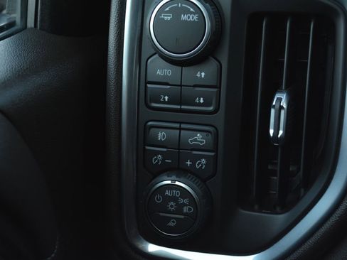 Used 2021 Chevrolet Silverado 1500 LTZ w/ Z71 Off-Road Package image 18