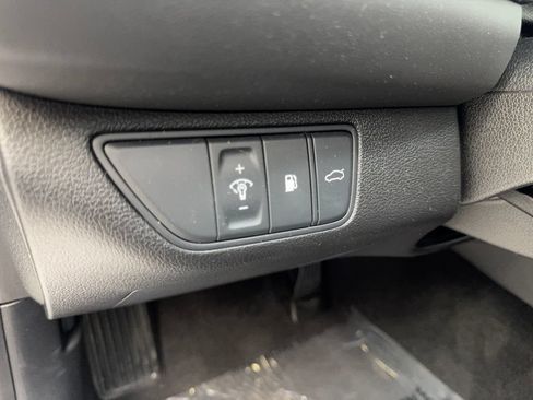 Used 2026 Genesis G70 2.5T RWD image 55