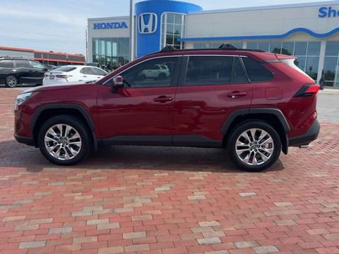 Used 2025 Toyota RAV4 XLE Premium FWD image 8
