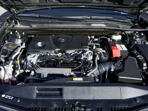 Used 2022 Toyota Camry XSE image 11