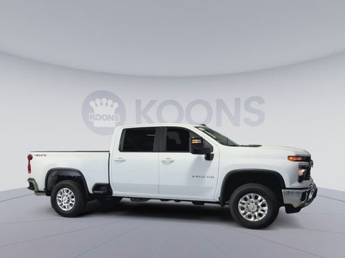 New 2026 Chevrolet Silverado 2500 LT w/ Snow Plow Prep/Camper Package AWD/4WD image 2